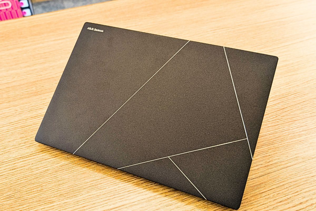 Asus ZenBook S14 With Intel Shows Us A Bright Future For Windows Laptops